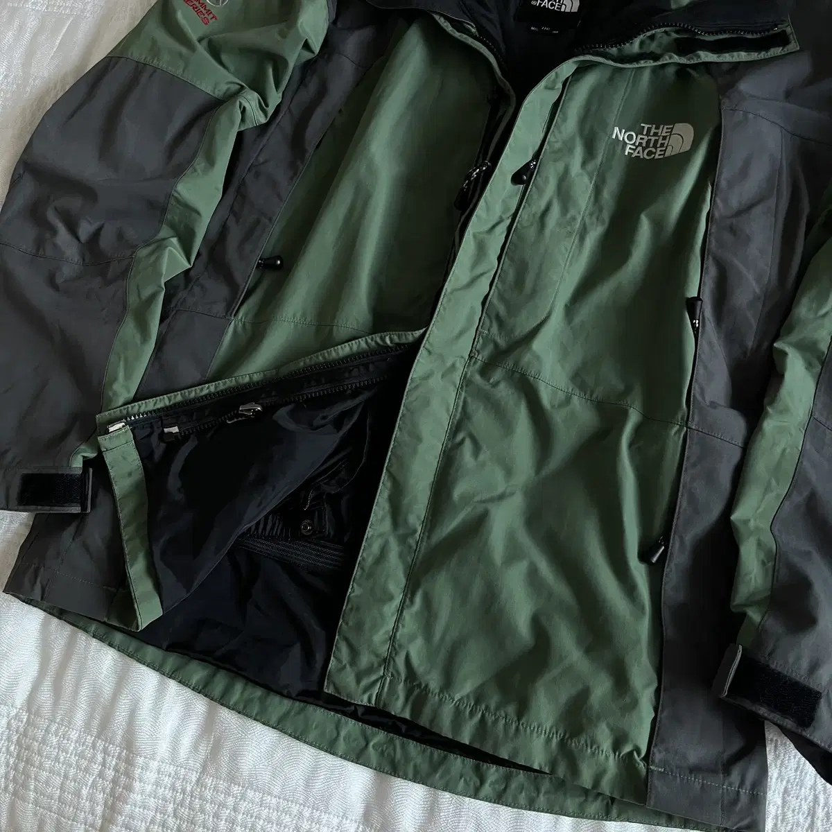 THE NORTH FACE 2010's GORE-TEX Jacket