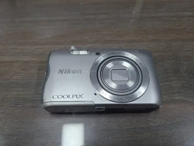 니콘 쿨픽스 coolpix a300 디카 판매합니다.