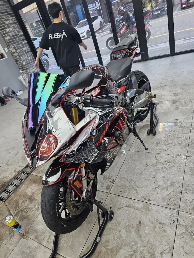 bmws1000rr2016년식 판매 합니다