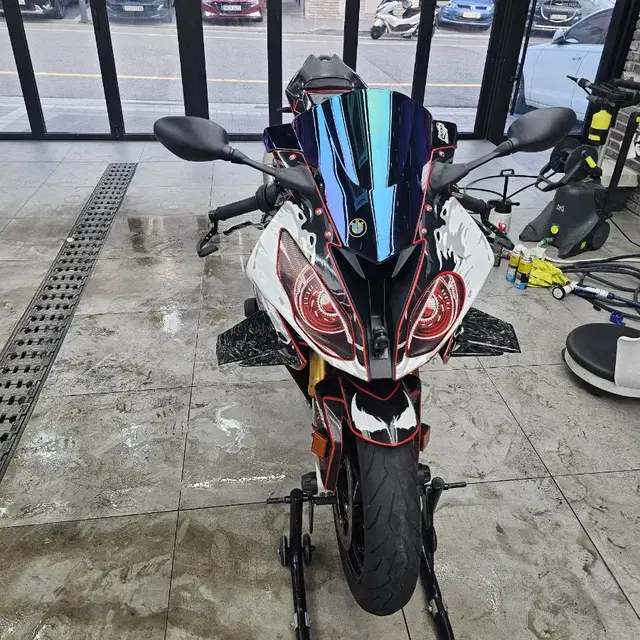 bmws1000rr2016년식 판매 합니다