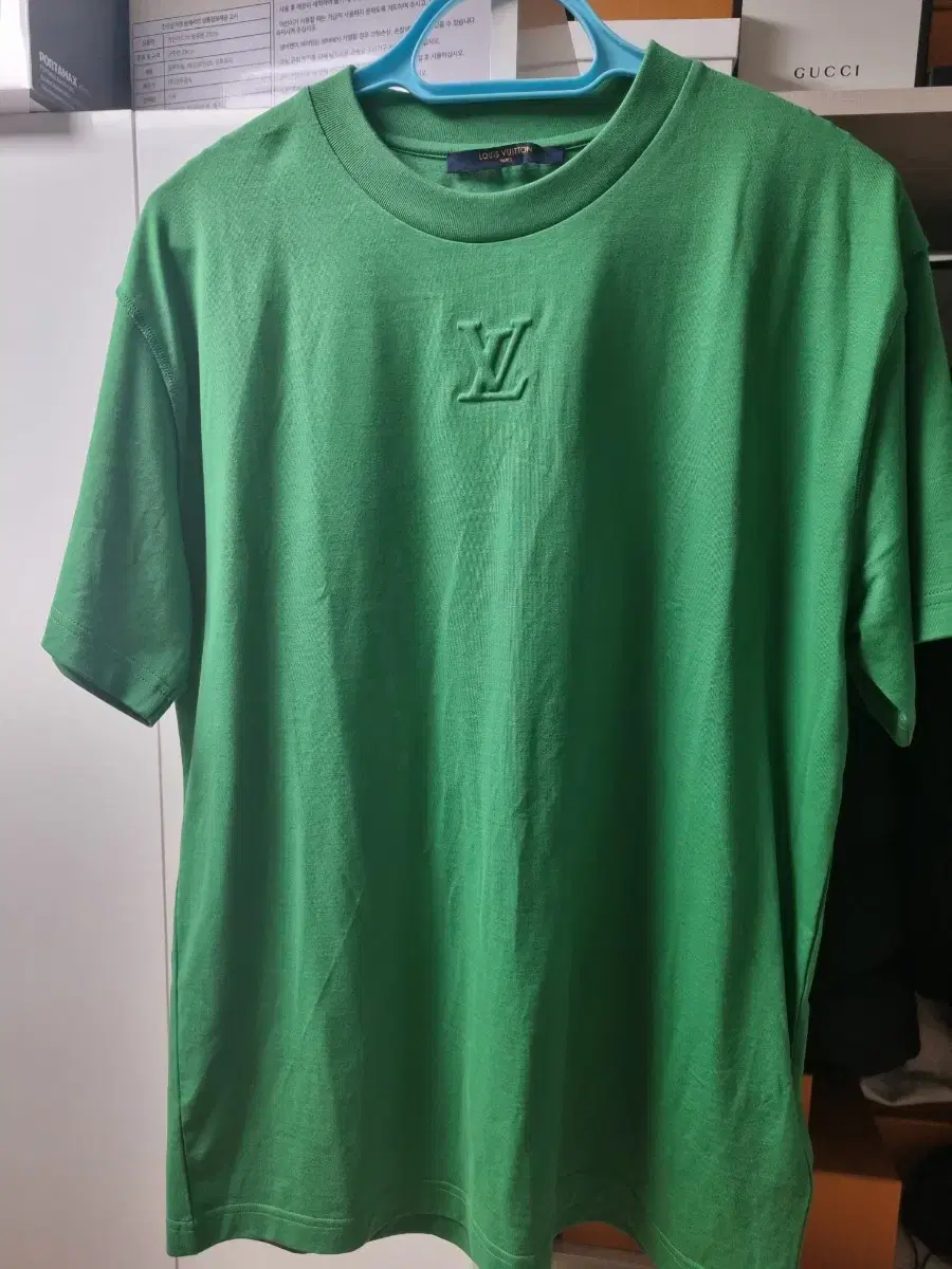 Louis Vuitton Short Sleeve T-Shirt for sale