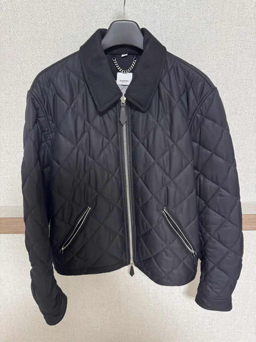 Burberry Woolford Quilted Jacket m sell.