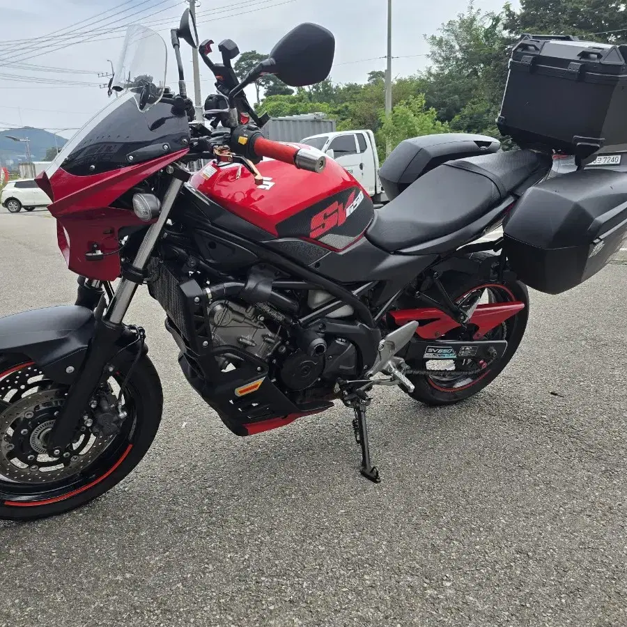 17년 짧은키로수 sv650위탁판매