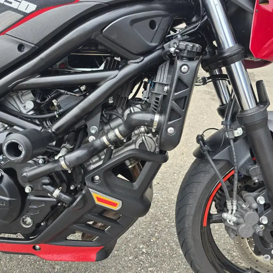 17년 짧은키로수 sv650위탁판매