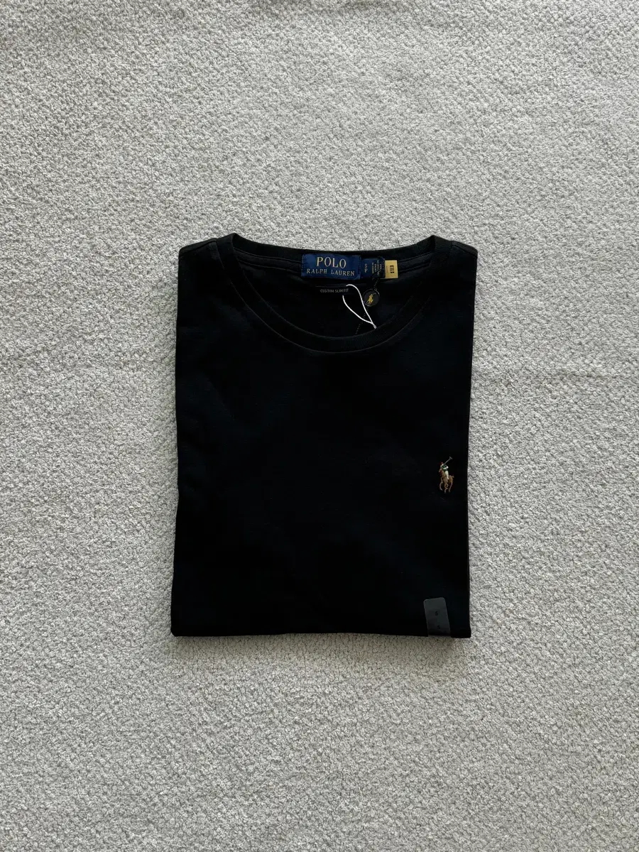 [new/authentic] department store version polo soft touch vahn short sleeve tee/black