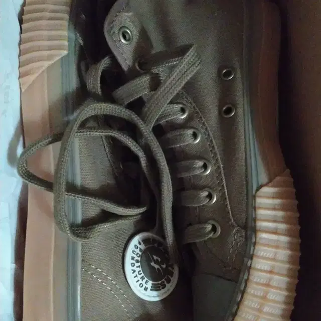 pf flyers 하이 카키색 230