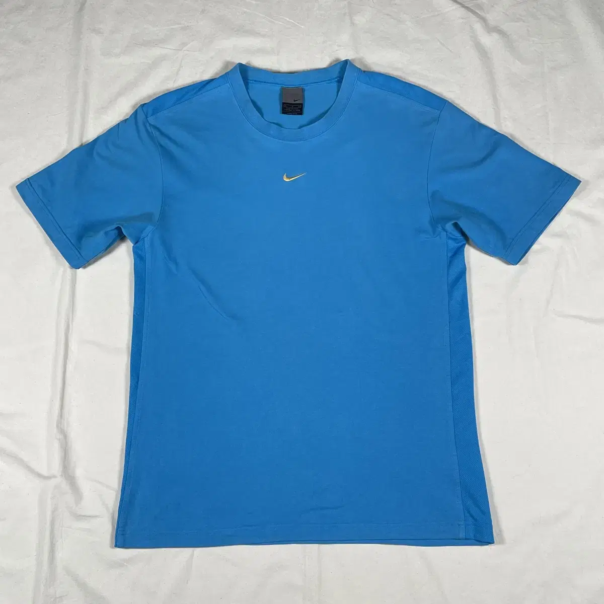 Nike Nike Middle Swoosh Short Sleeve Tee Short Sleeve Tee