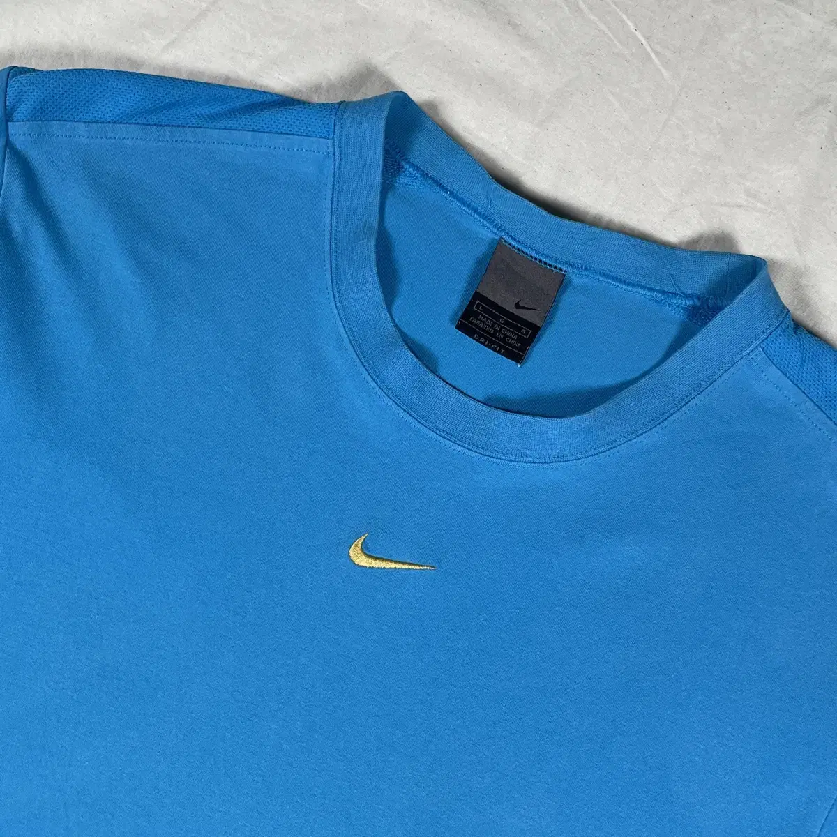 Nike 나이키 미들 스우시 반팔 티셔츠 반팔티