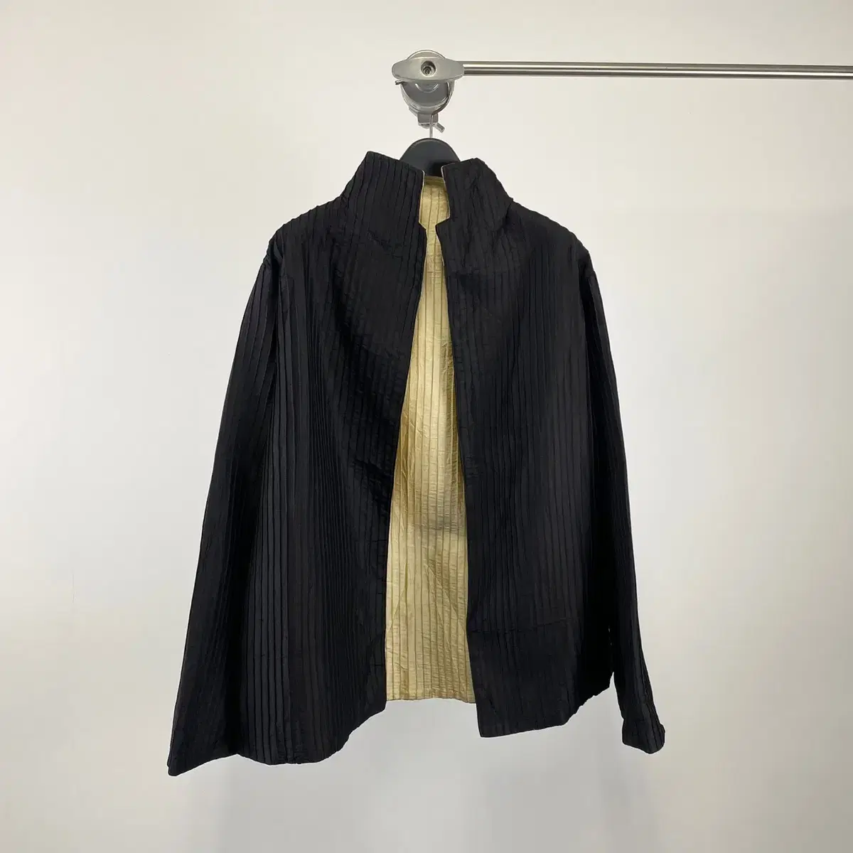 Vintage Pin-tuck Pleated Reversible Jacket