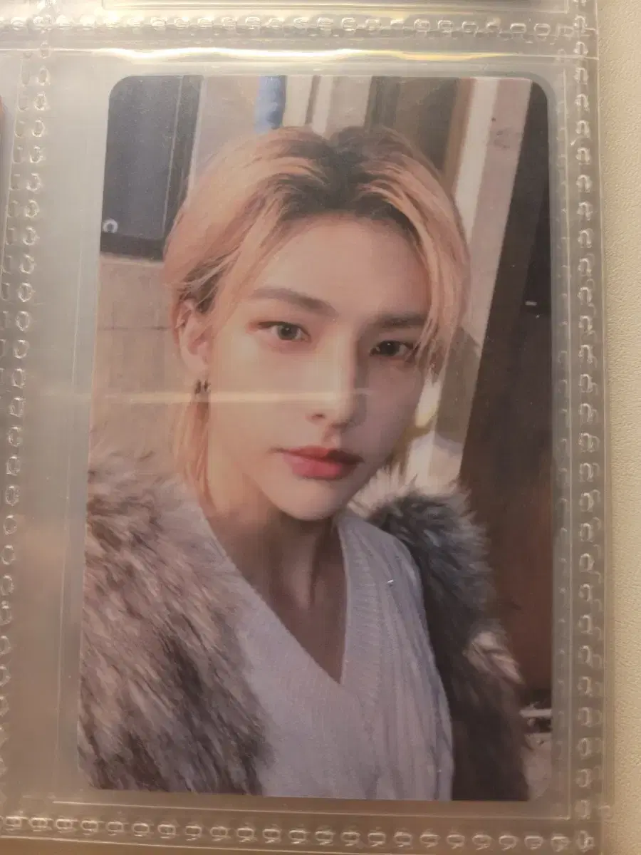 skz hyunjin special bandina pre-order benefit photocard wts