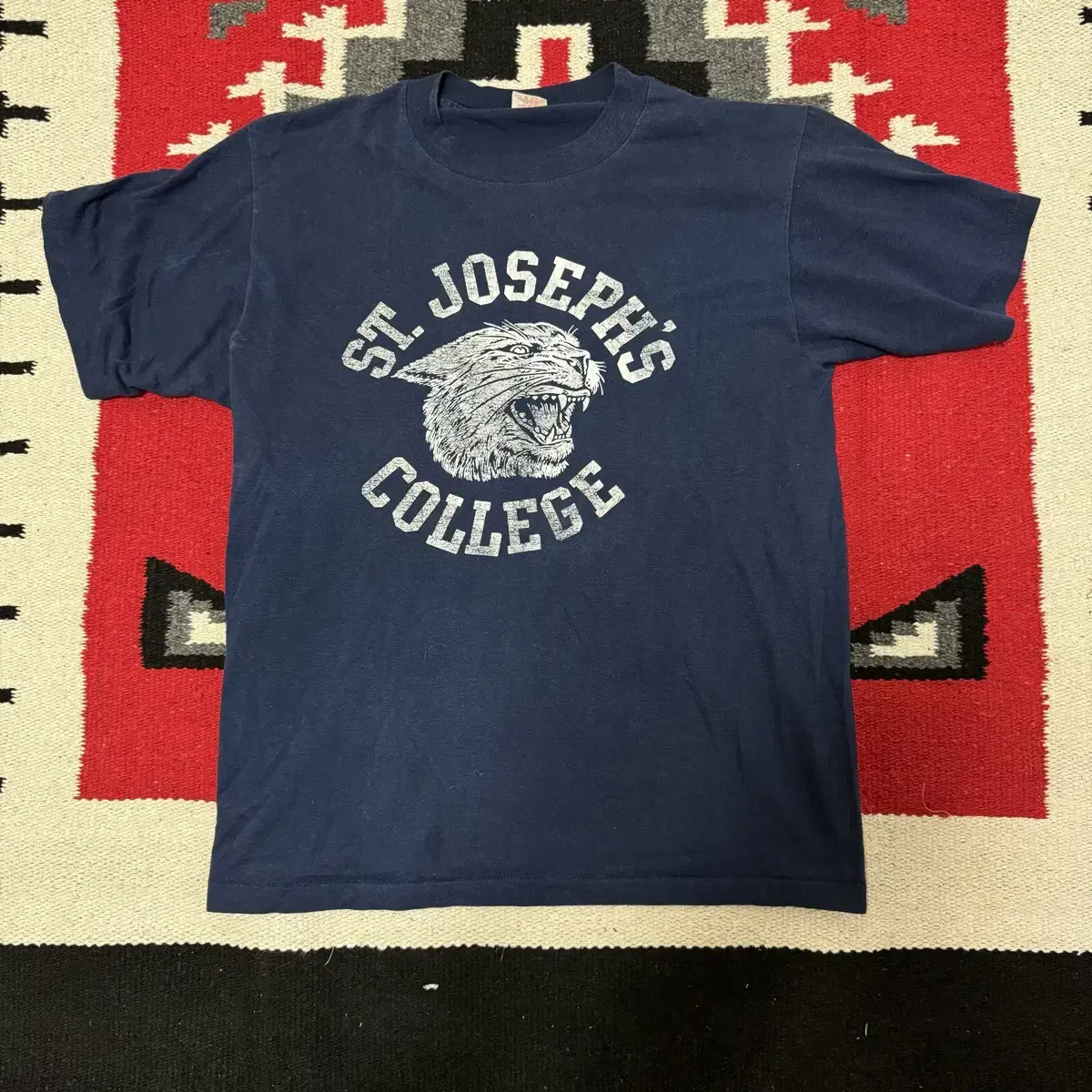 ST.  JOSEPHS COLLEGE (t shirt)