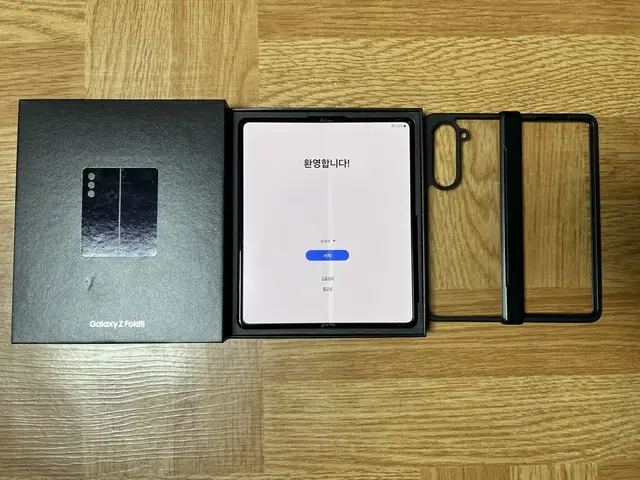 갤럭시폴드5 256GB 팬텀블랙 자급제모델