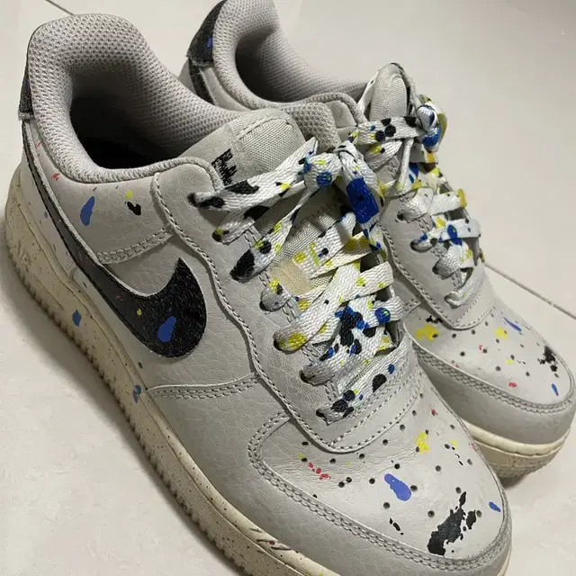 Nike Air Force 1 '07 LV8 Paint Splatter