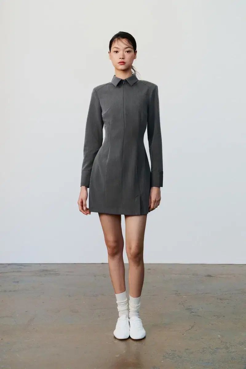 ZARA Zara tight-fitting mini shirt ONEPIECE (new with tags)