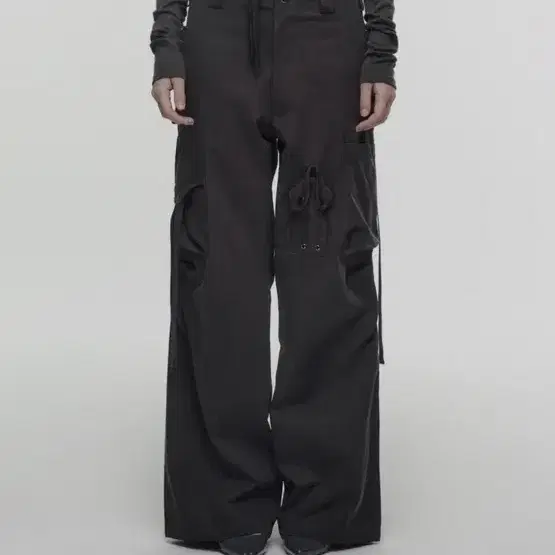 Nache STRAP CARGO PANTS BLACK 2사이즈