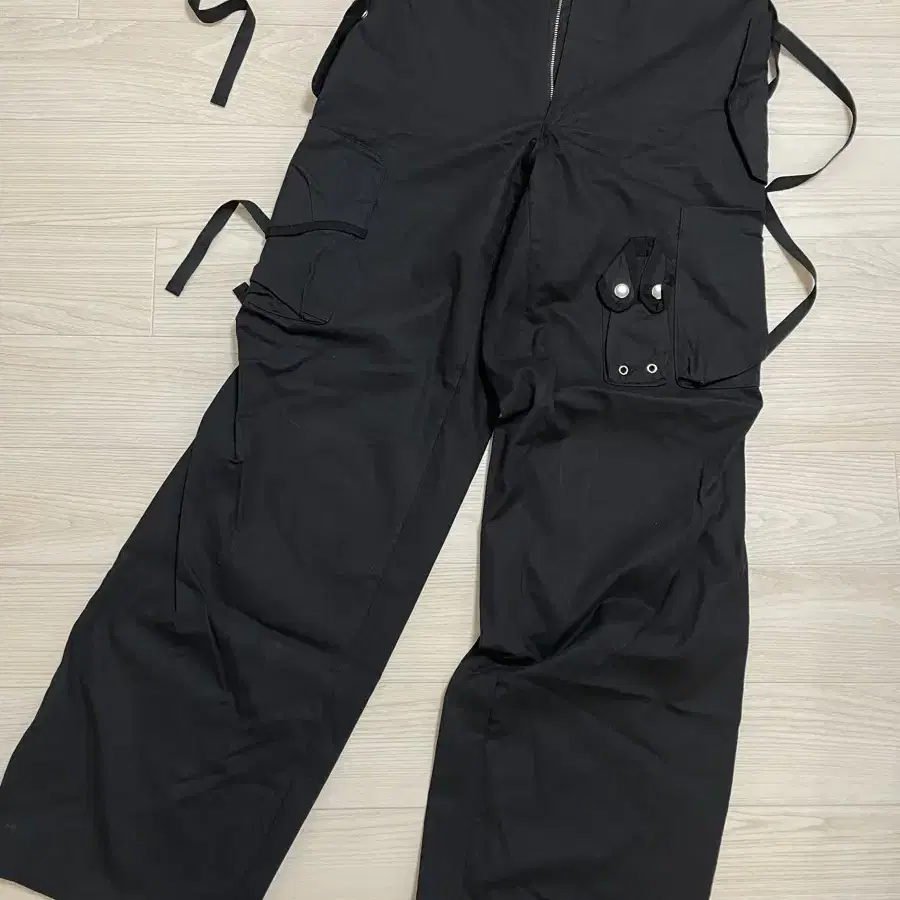 Nache STRAP CARGO PANTS BLACK 2사이즈