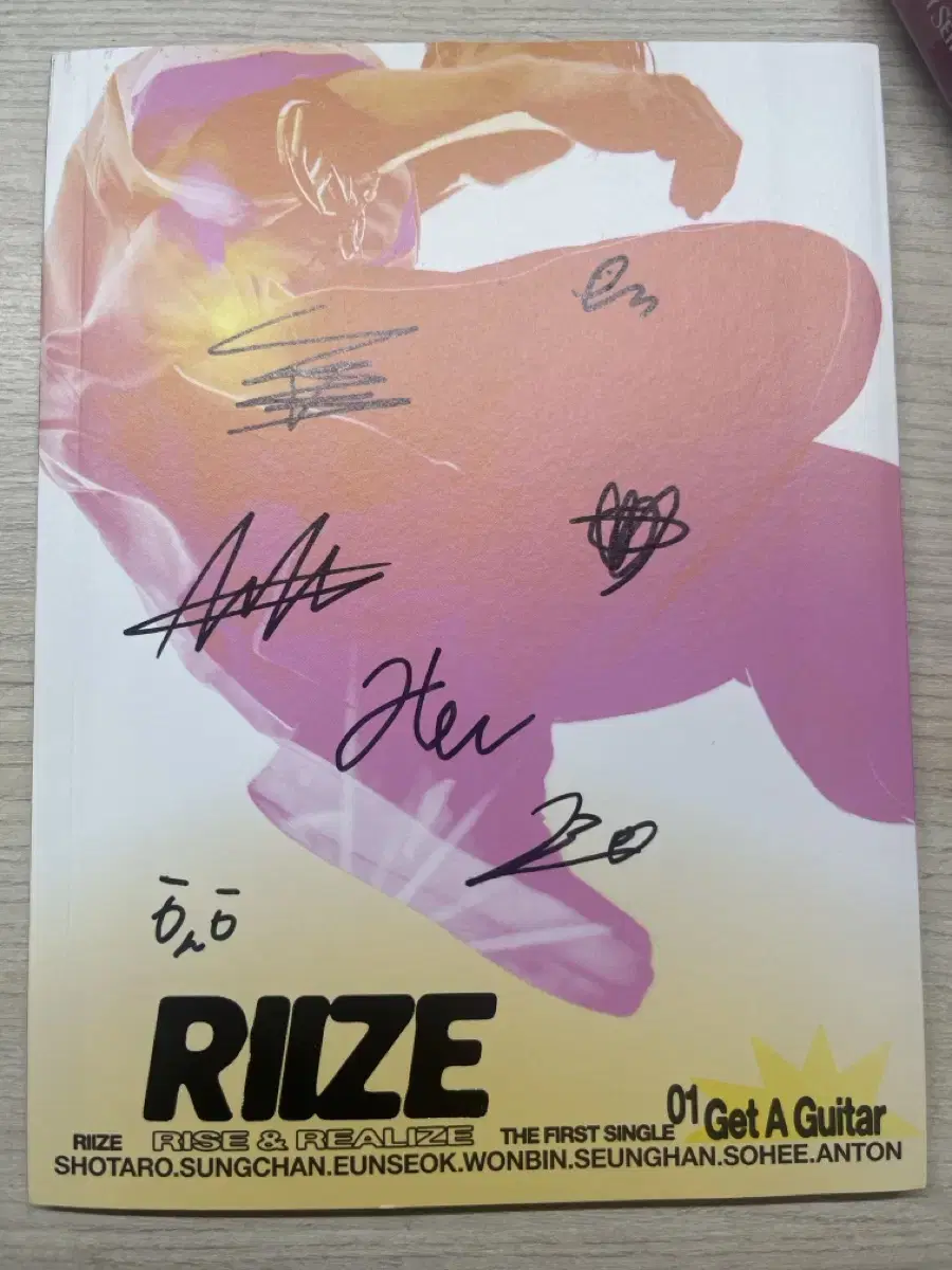 Rize signed album shotaro eunseok sungchan wonbin sohee chanyoung chan young lightstick poca