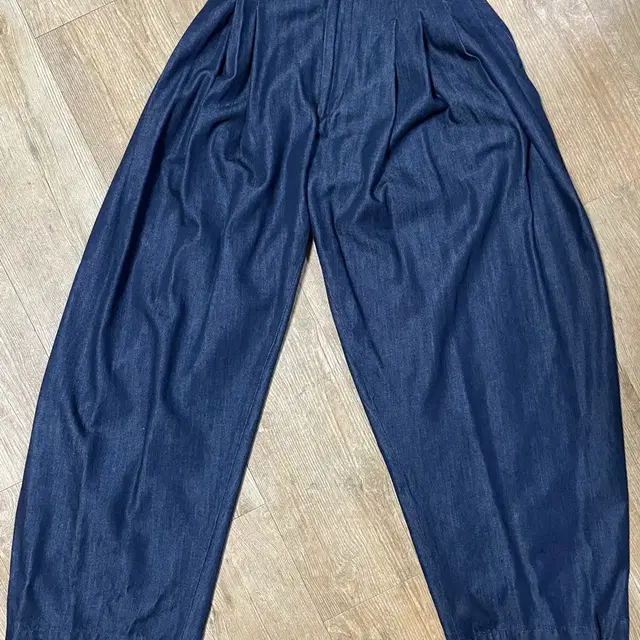 @비긴202 Five Pleats Denim Pants@