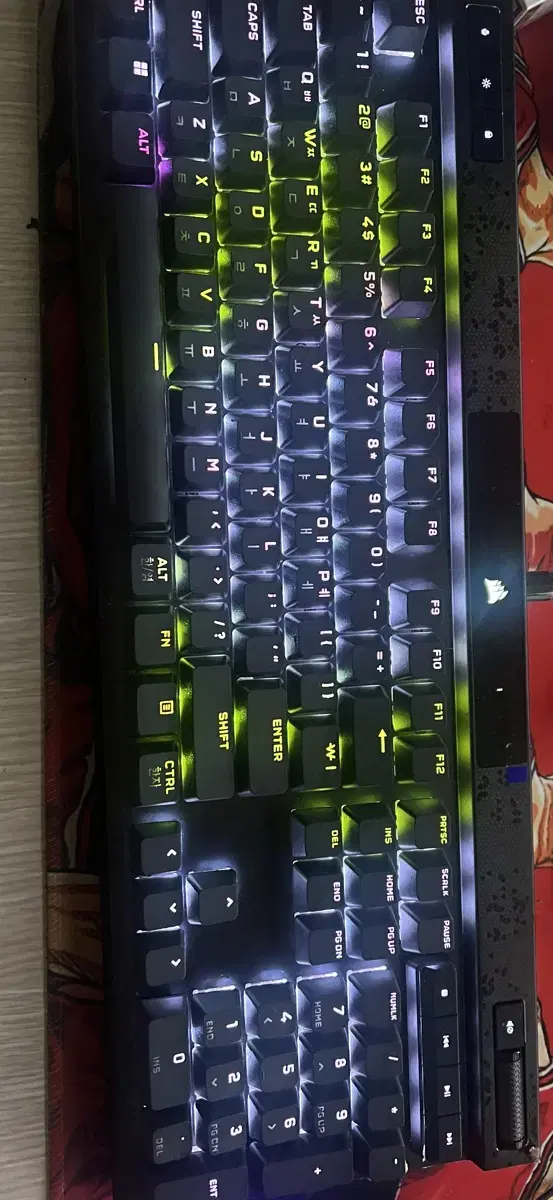 커세어 k70max 키보드 팝니디