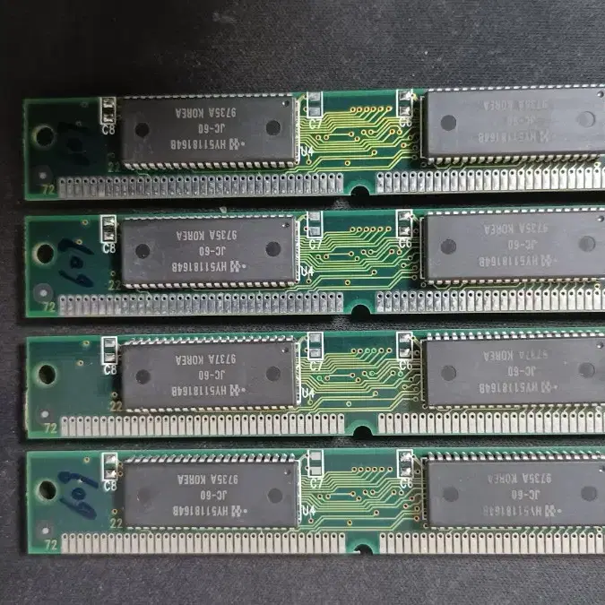 삼성 8MB EDO 72pin RAM KMM5322204BW-6 2개