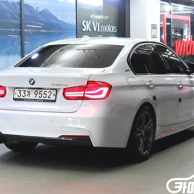 BMW3시리즈 (F30) 330e i퍼포먼스 M 스포츠중고차/전액할부/여