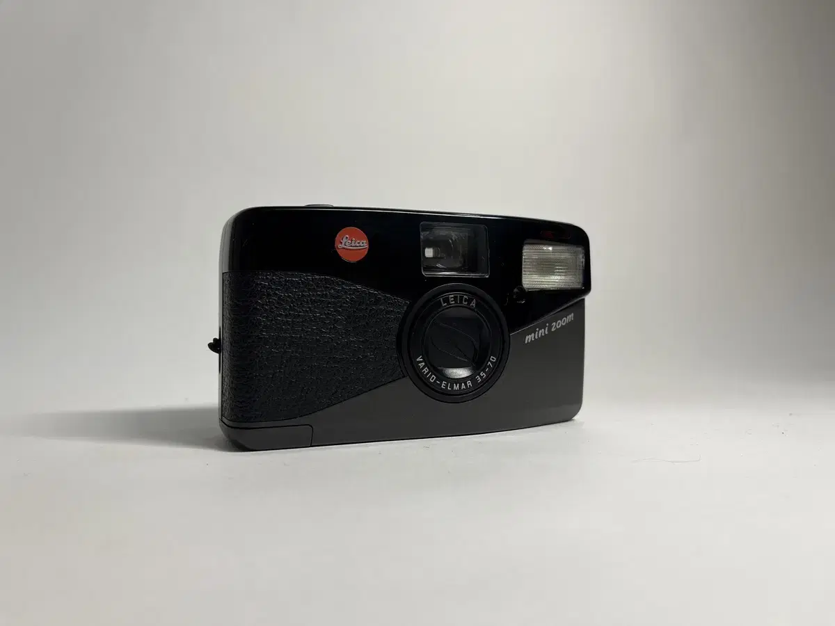 LEICA MINI ZOOM film cameras