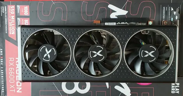 XFX RX 6600 XT MERC 308 팝니다.