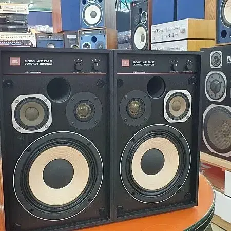 JBL 4312 M2 컴팩터 스피커