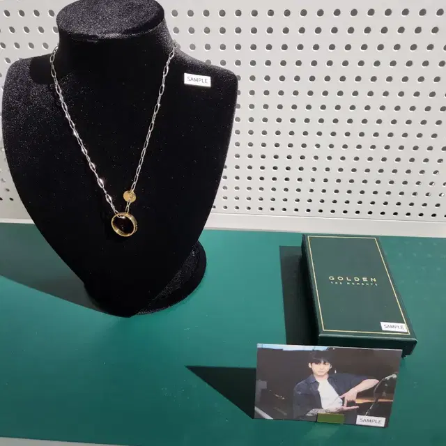 (미개봉) JK 정국 전시 GOLDEN perfume + necklace