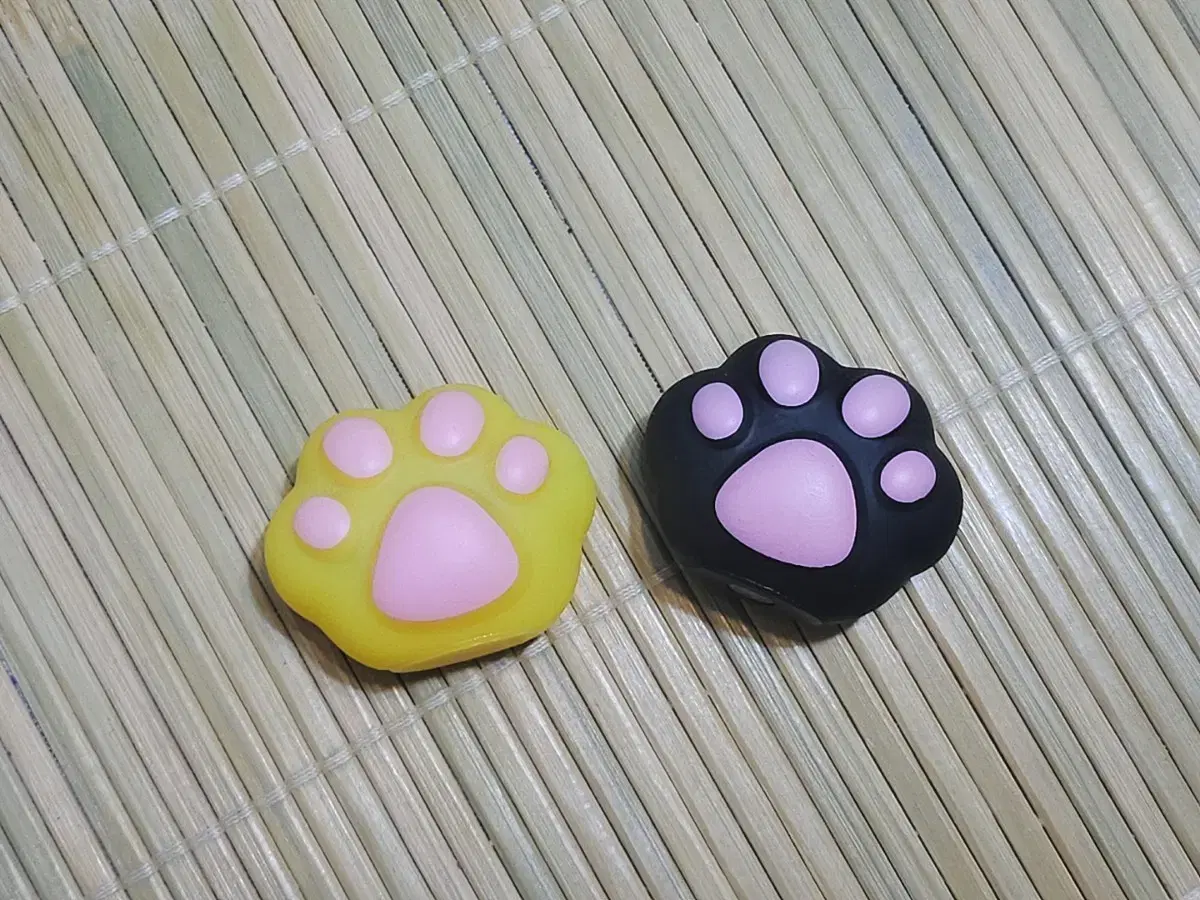 (Bulk) Cat Paw Gacha