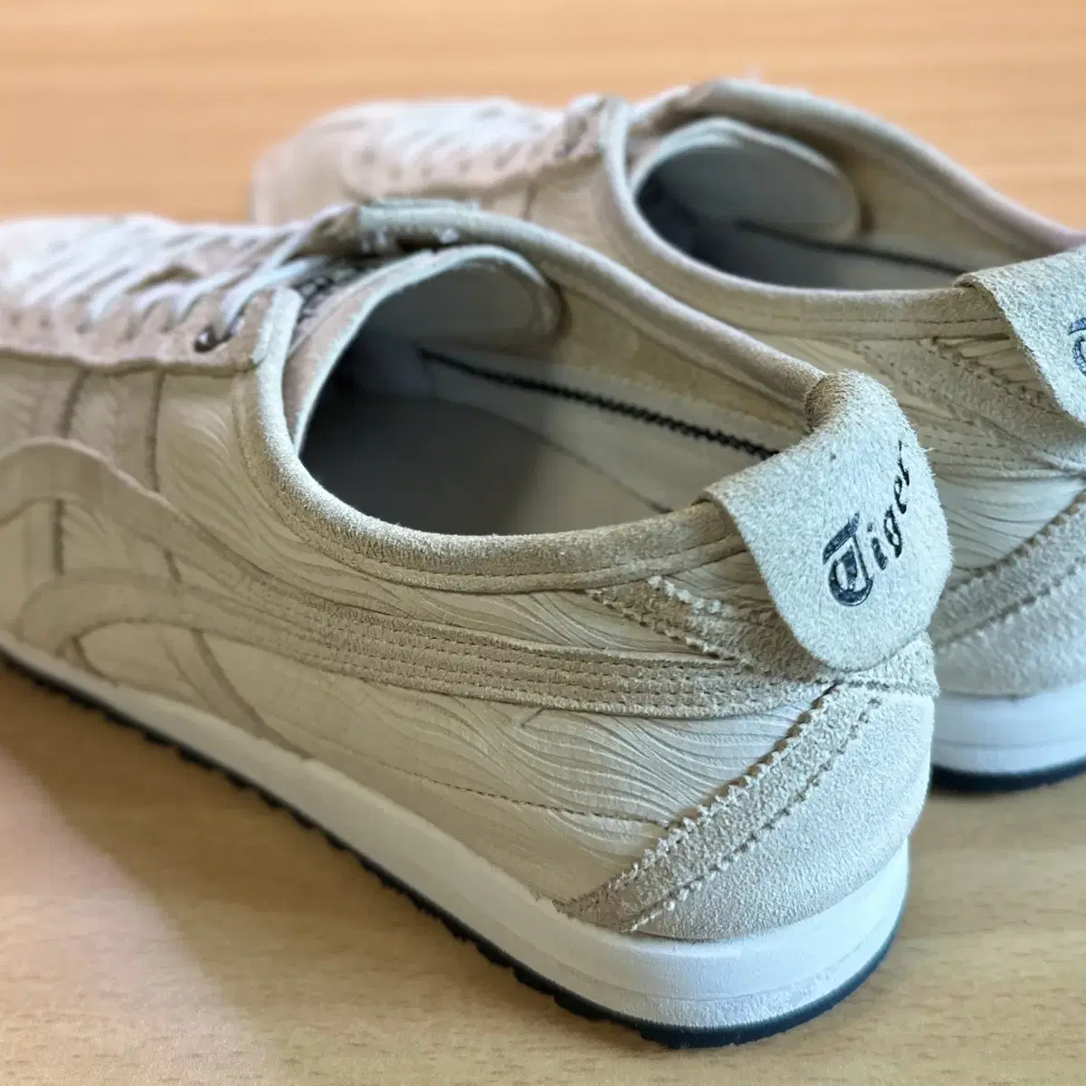 ONITSUKA TIGER MEXICO 66 SD