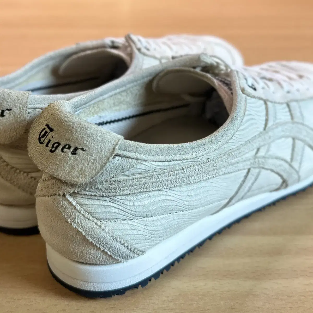 ONITSUKA TIGER MEXICO 66 SD