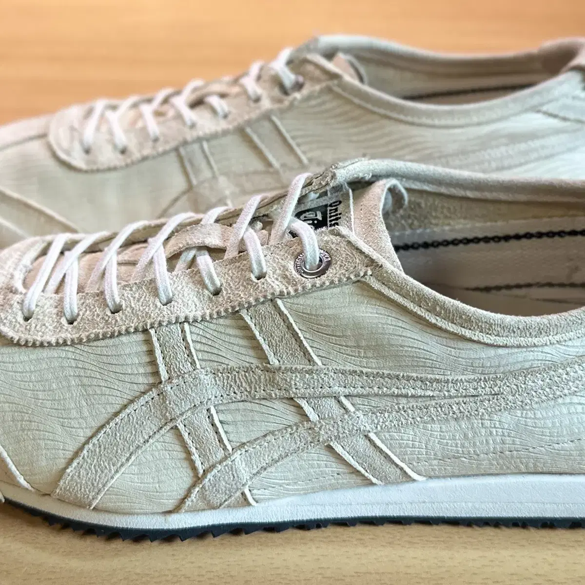 ONITSUKA TIGER MEXICO 66 SD