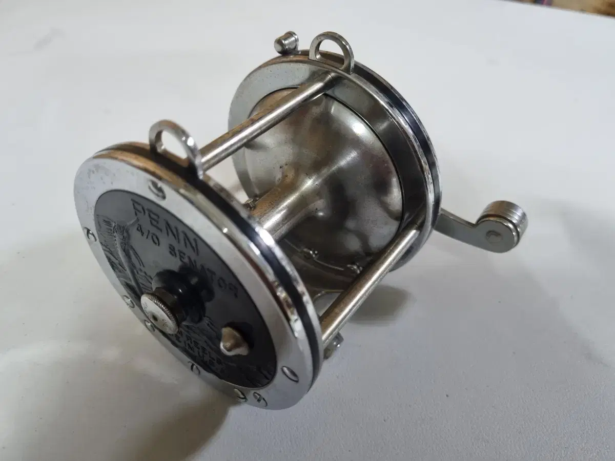 Penn (USA) 4/0 senator long reel unused