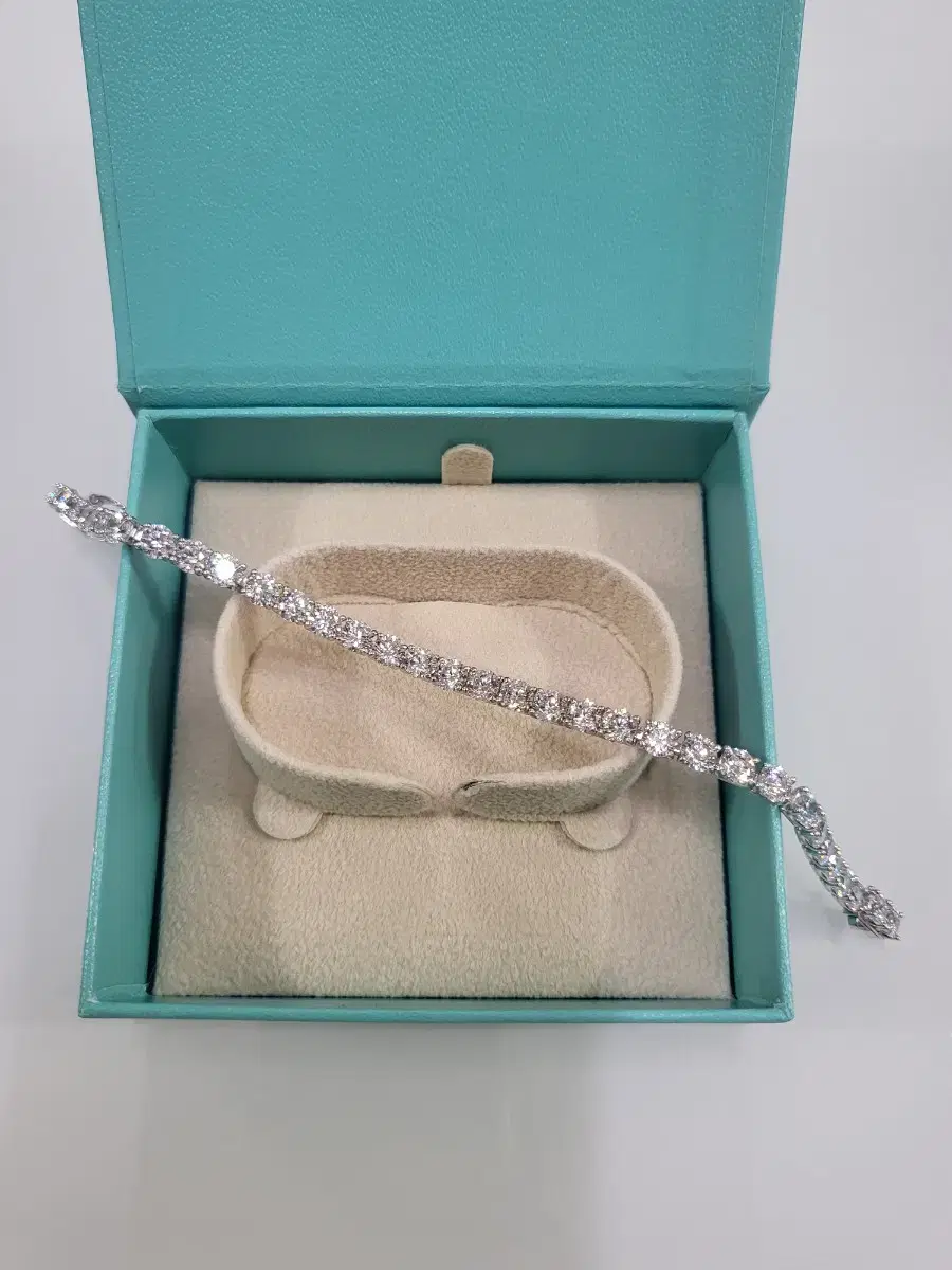 18k Tennis Bracelet