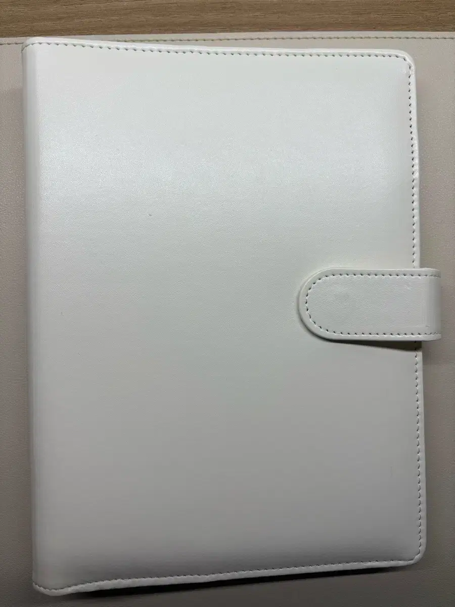 Macaron Binder A5 White