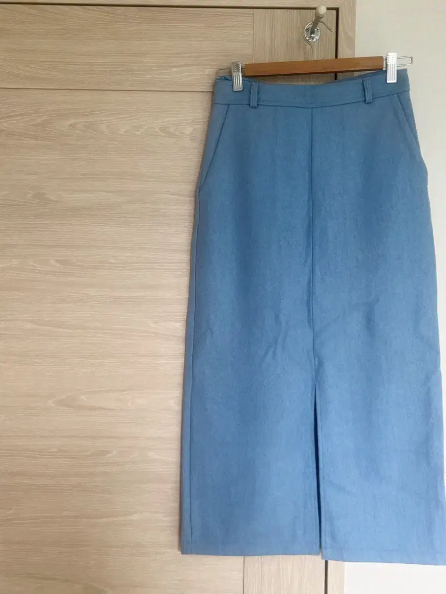 Wool long skirt