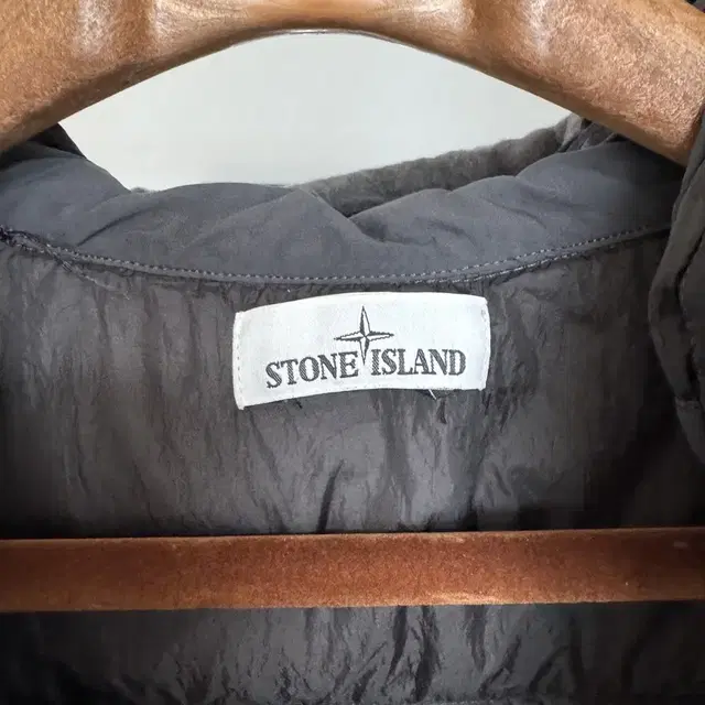 (L) 스톤아일랜드 크링클랩스 롱패딩 18fw stone island