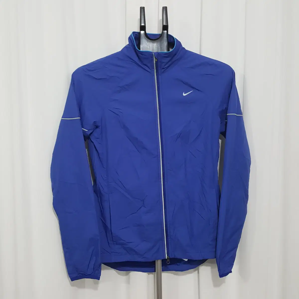 Nike Women's Sports Windbreaker 85/90 Size Oilcloth