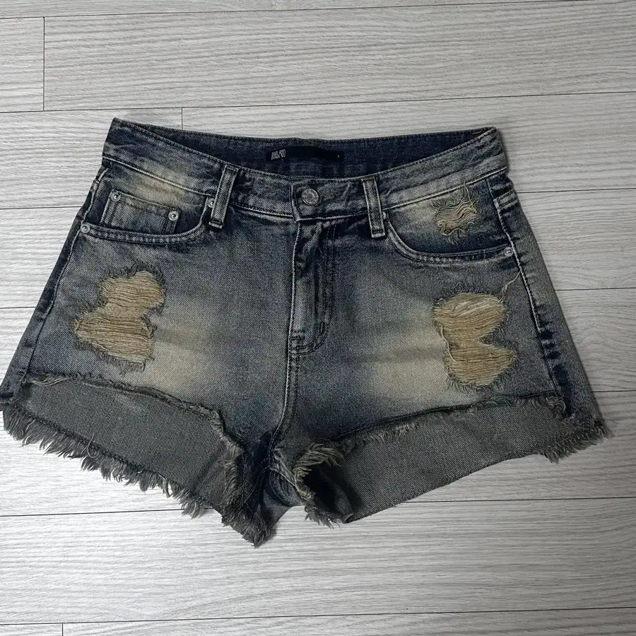 보헴서 24ver. damage washing shorts blue