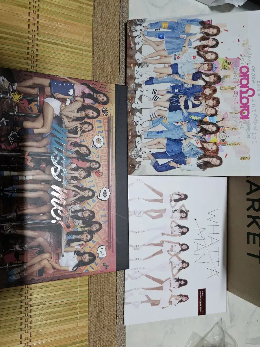 I.O.I Album CD