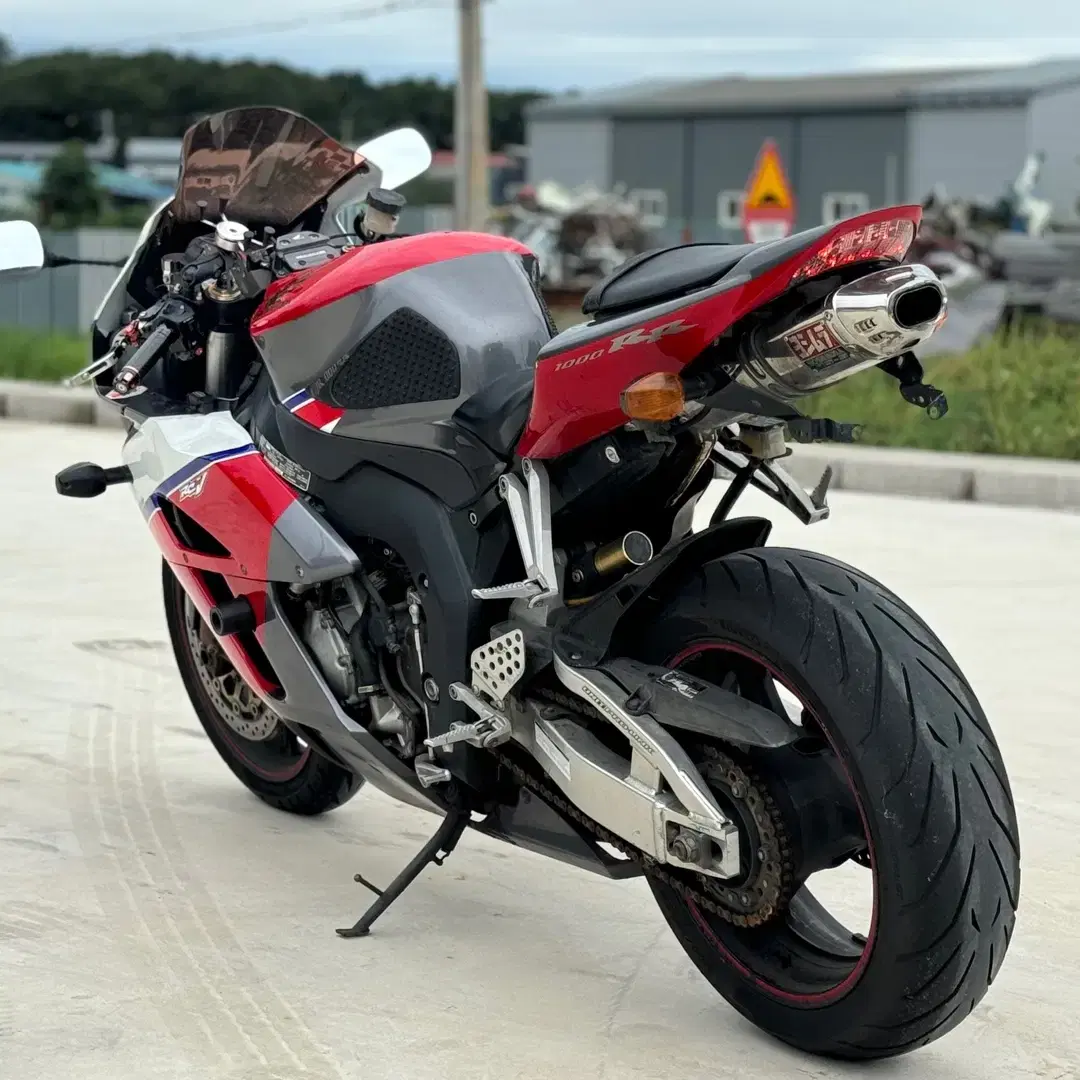 혼다 cbr1000rr 2005년 / 요시무라 / 구조변경 / 판매합니다