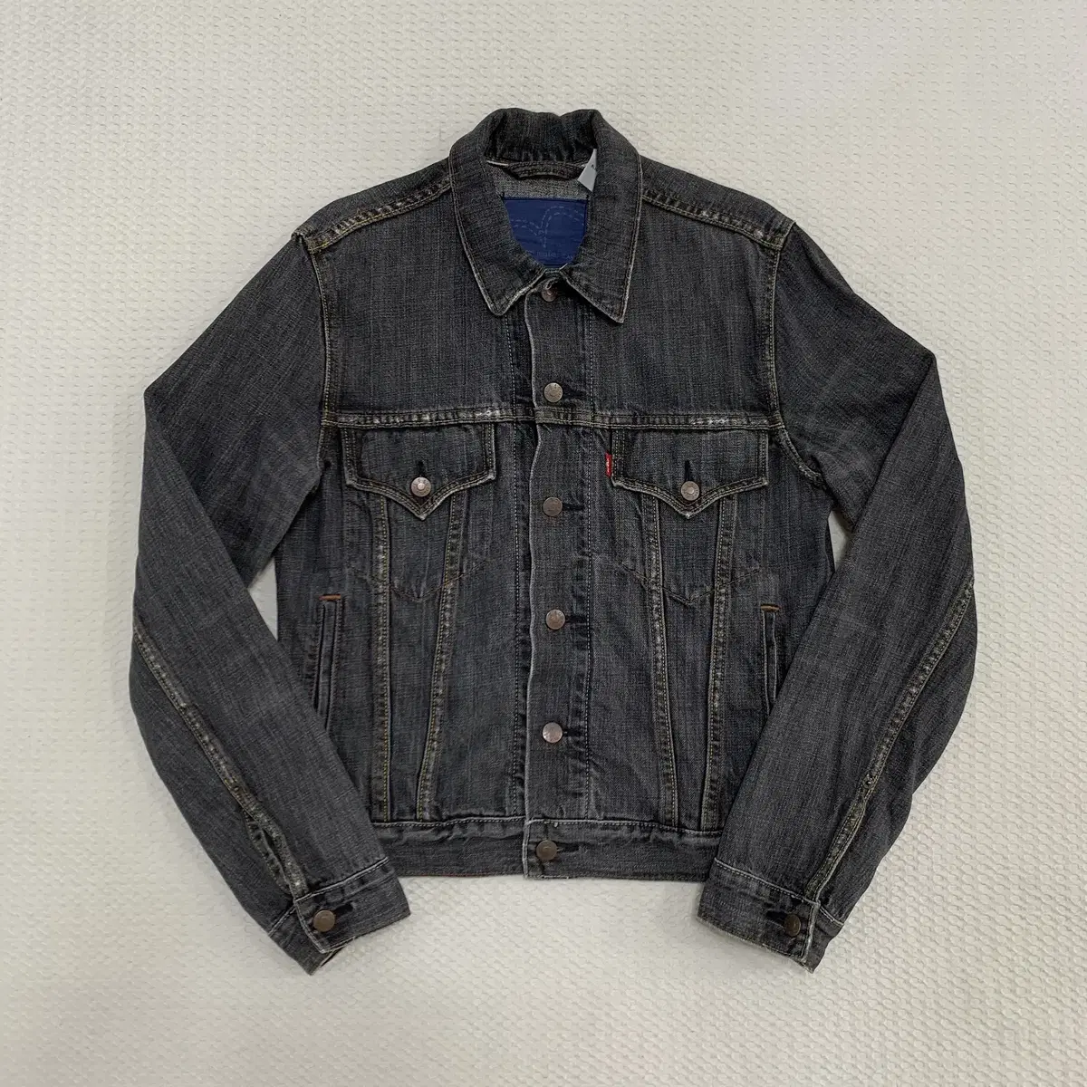 [S]Levi's Black and Blue Jacket (A5-23-132)