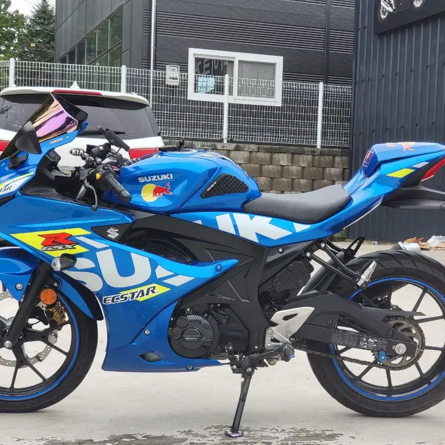 스즈키 Gsxr125 23년식 7천km대 신차급컨디션 2ch블랙박스