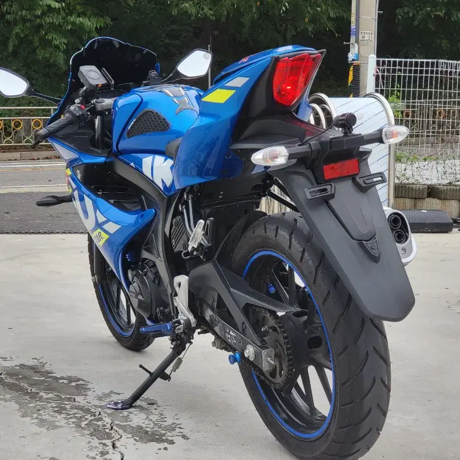 스즈키 Gsxr125 23년식 7천km대 신차급컨디션 2ch블랙박스