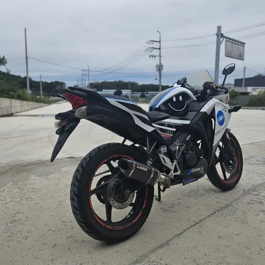 혼다CBR125r  15년식 185만원 구변완  미놀타에디션