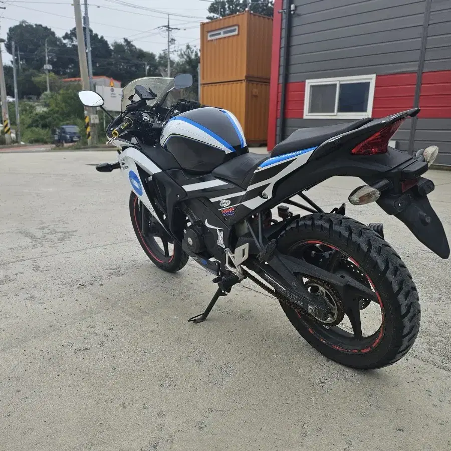 혼다CBR125r  15년식 185만원 구변완  미놀타에디션