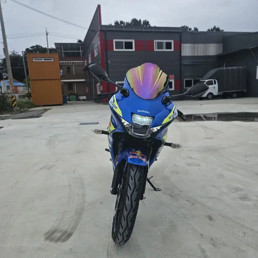 스즈끼 gsxr125 23년식 7000키로 신차급 390만원 저렴판매