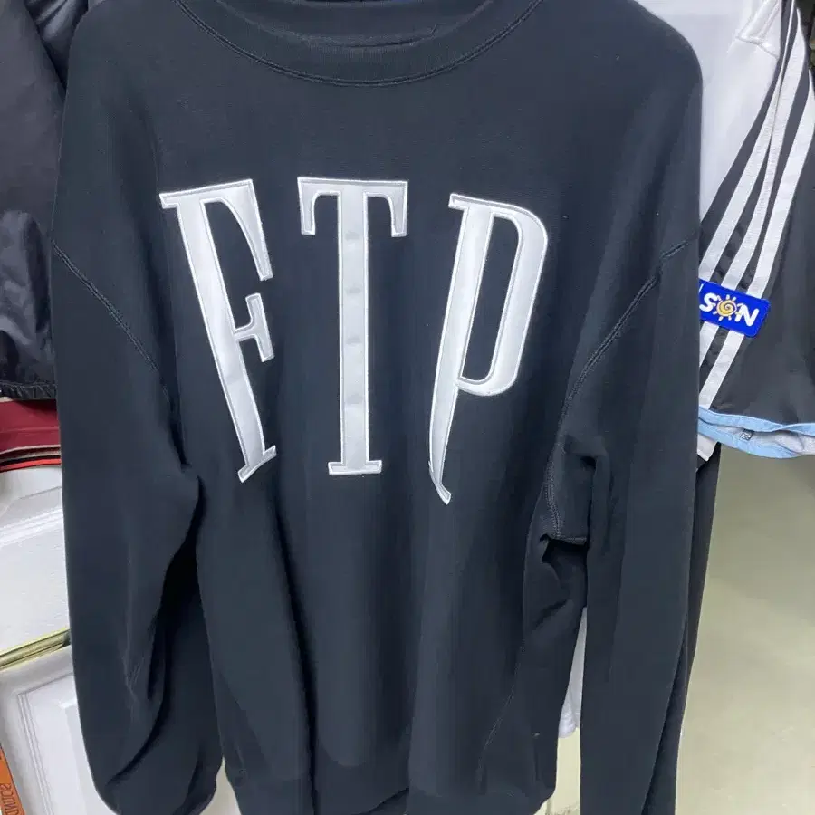 FTP 피셔 크루넥