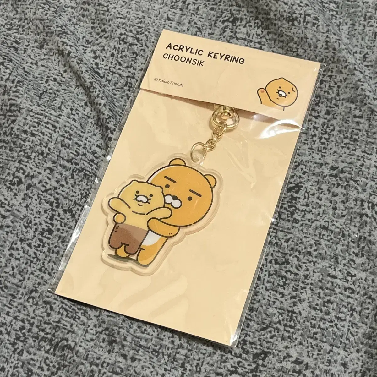 KakaoFriends acrylic keyring sells new products for the spring season.